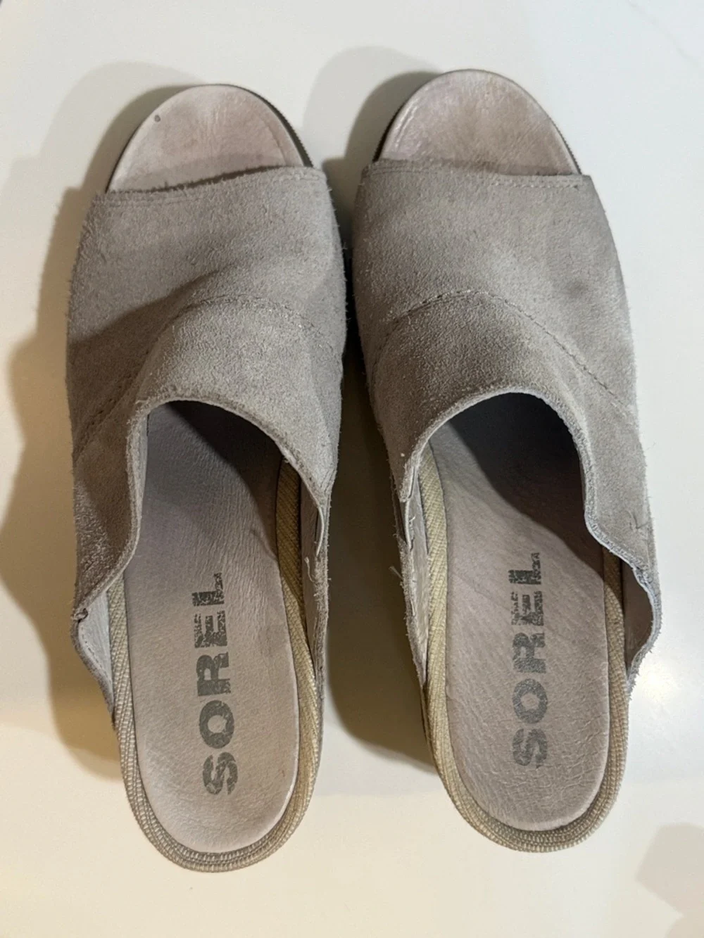 Sorel Women's Joanie II Slide Wedge Light Gray Suede Open-Toe Sandals
